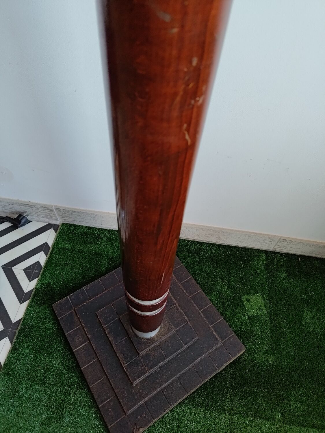 Hotel art deco coat rack