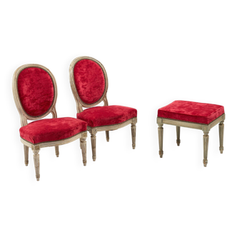 Pair of Louis XV style chairs and footrest