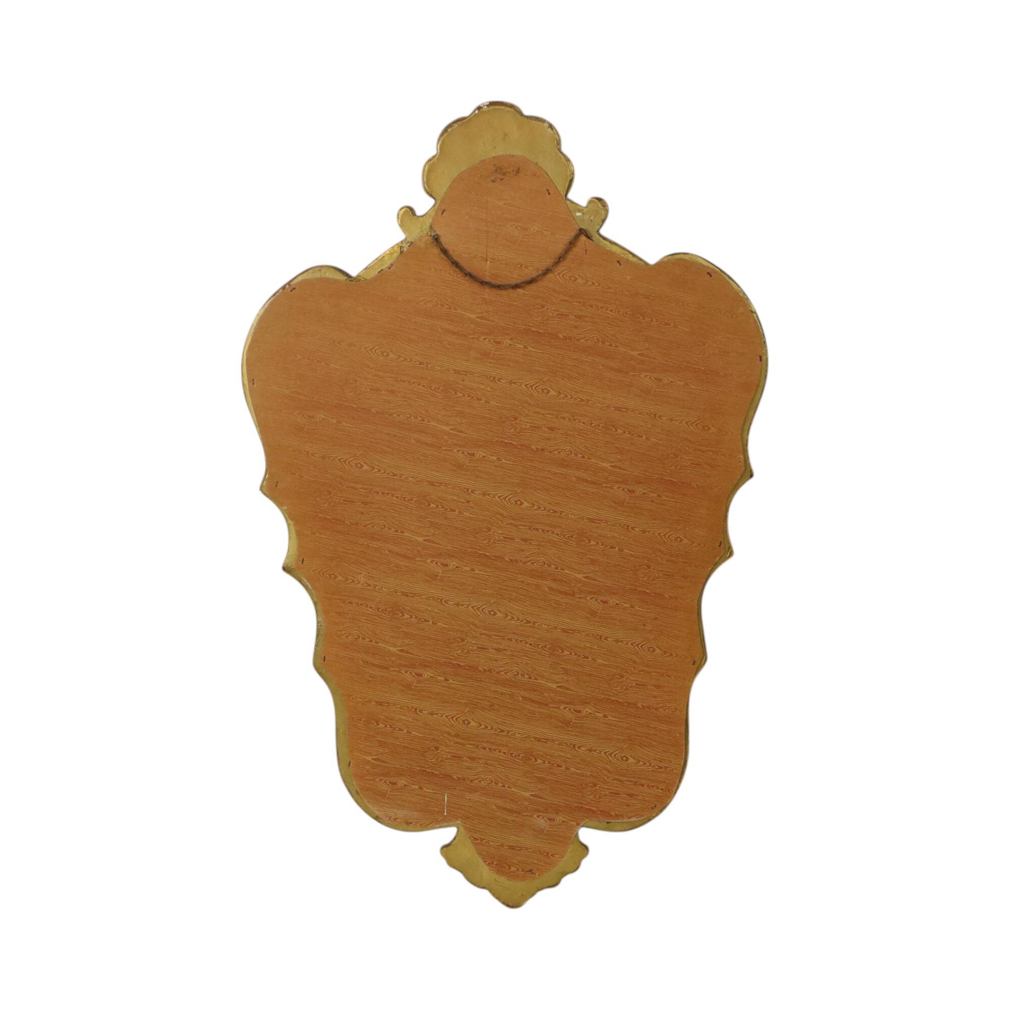 Miroir baroque doré à la feuille d'or, France années 60
