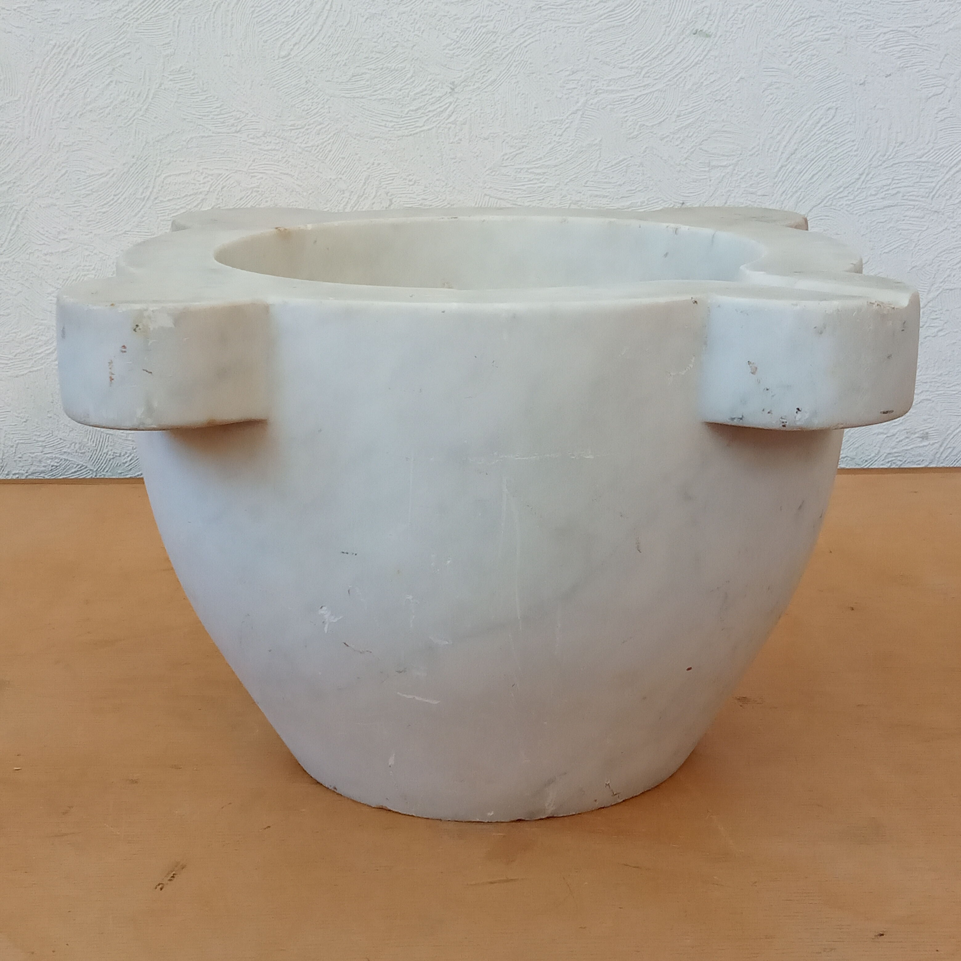 XL mortar in white marble, porcelain pestle