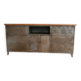 Storage furniture in steel and wood