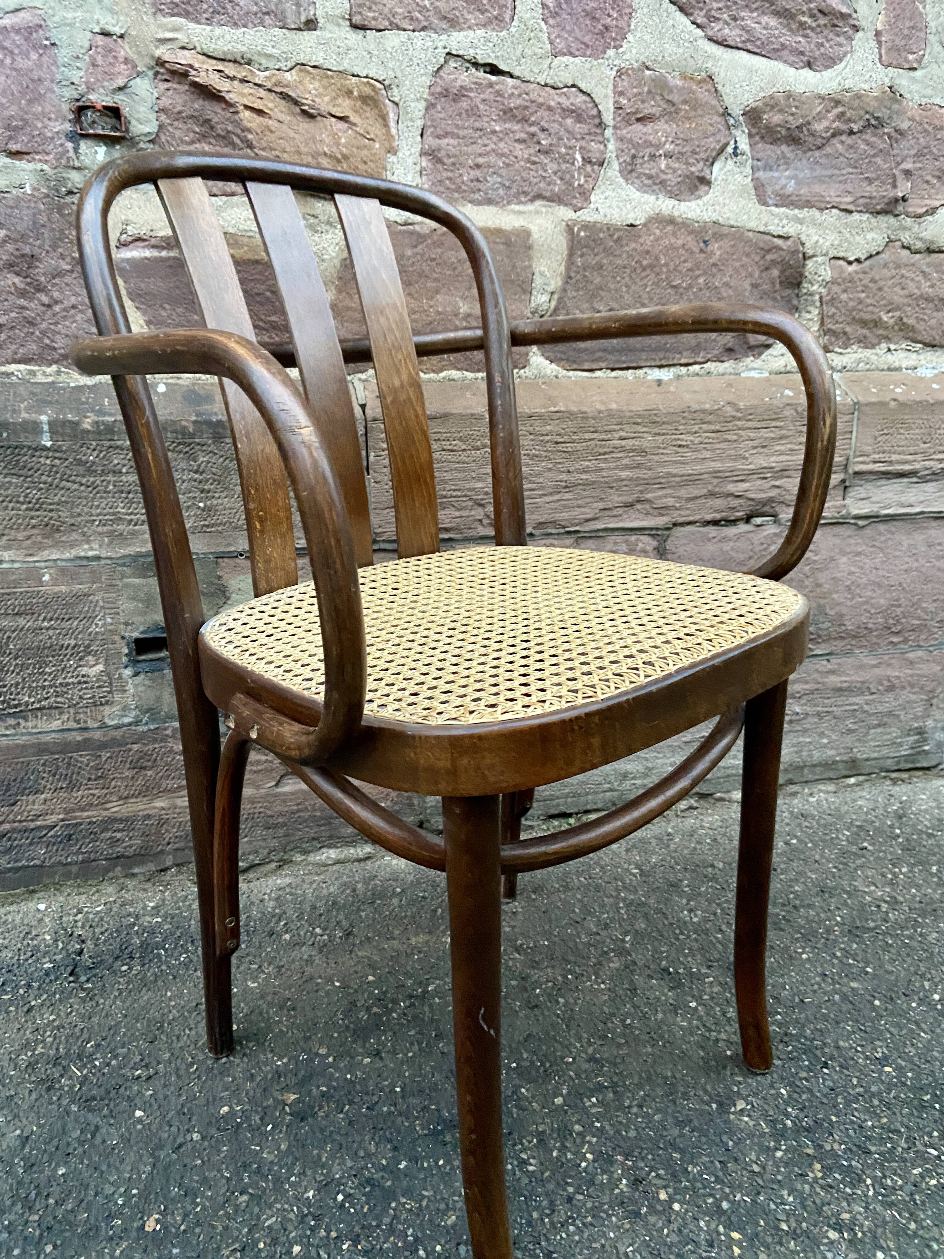 Fauteuil bois courbé viennois