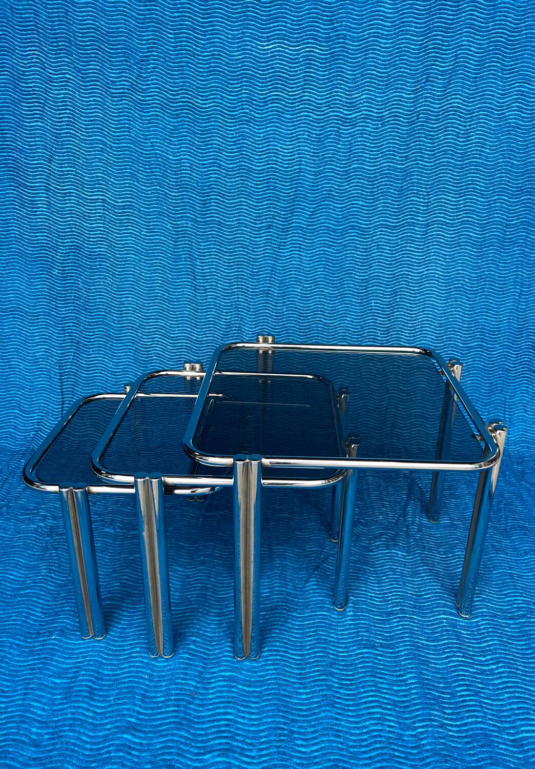 Set of 3 vintage nesting tables 1970 hollywood regency gold metal