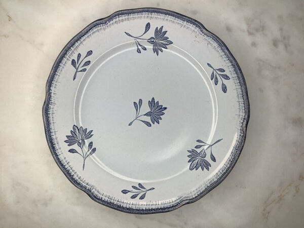 Lot de 10 petites assiettes à dessert / entrées Niderviller modèle « P