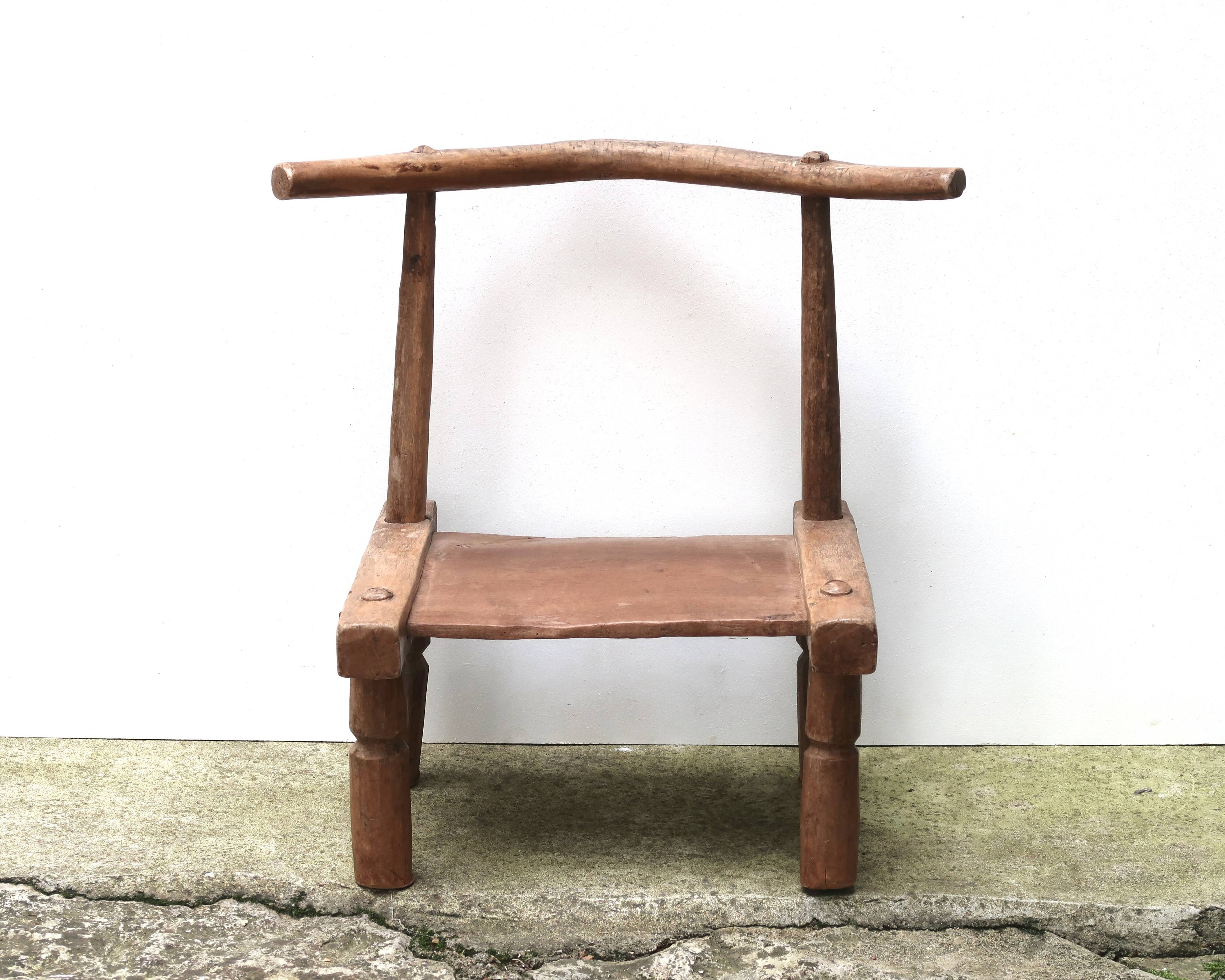 Antique African Baoulé wooden chair, early 20th century