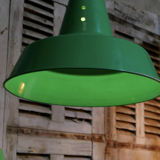 Lampe industrielle hangar abat jour en aluminium vert