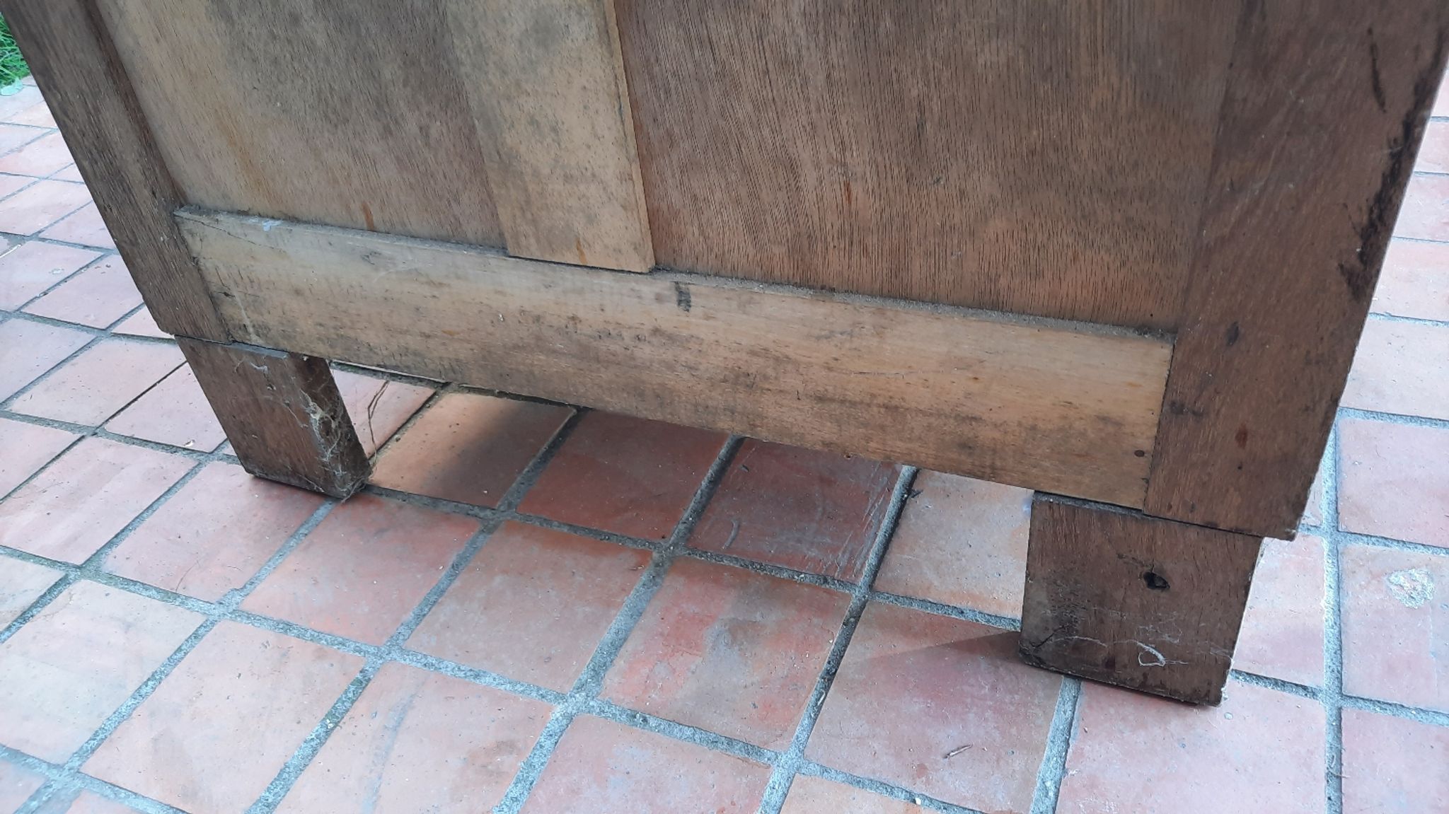 Vintage chest of drawers