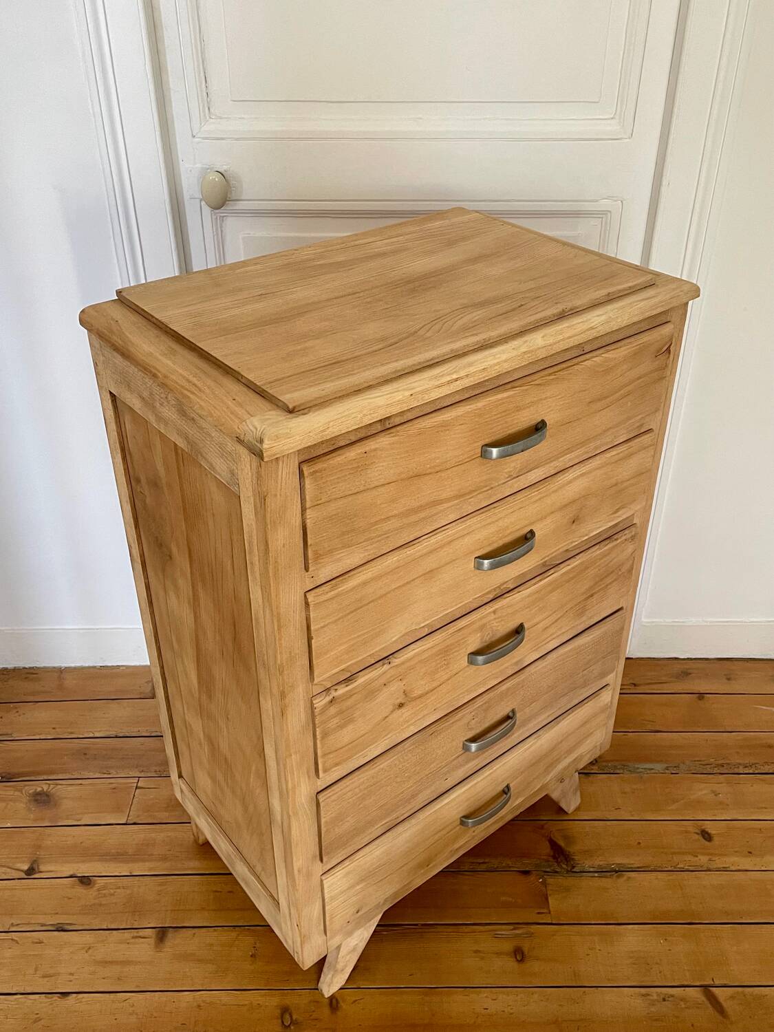 Vintage chiffonier with compass feet