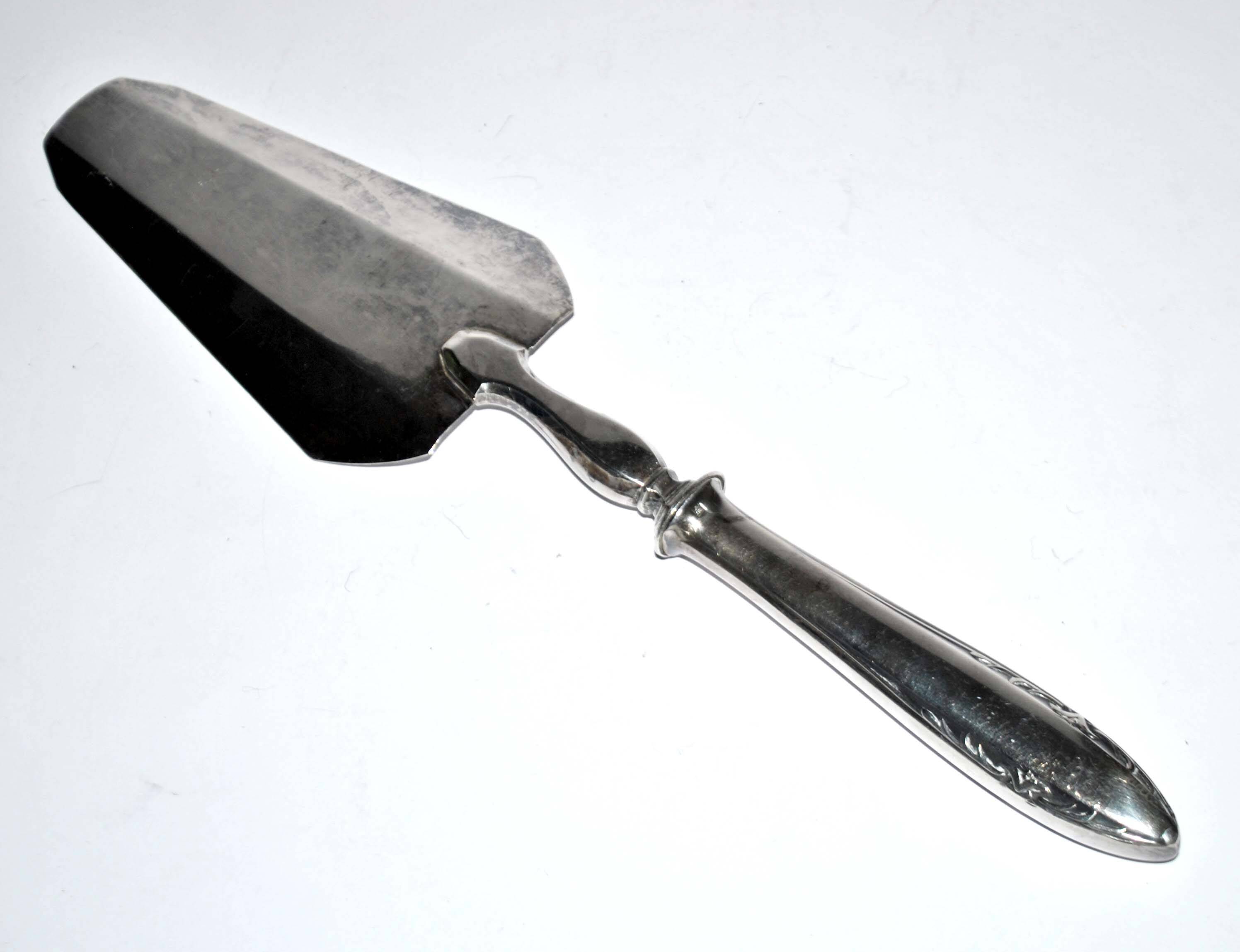 ART DECO pie server in silver metal - geometric decoration 1920-1930