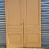 Double communication door