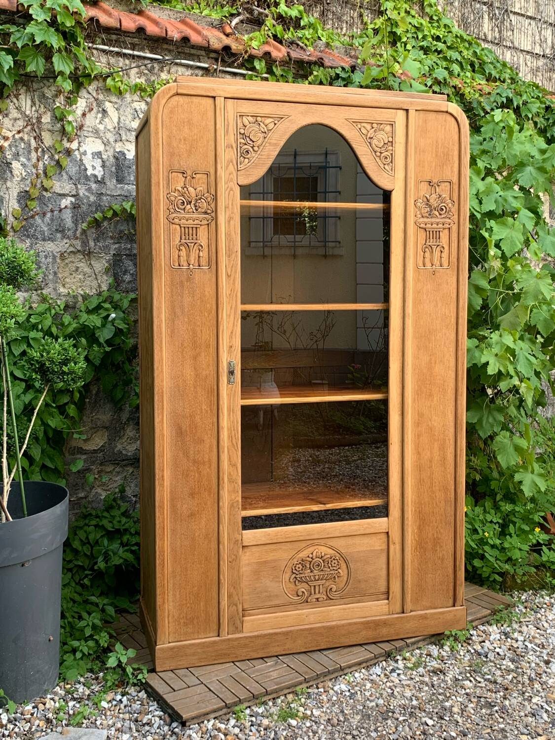 Armoire parisienne vitrée art déco bois brut 1930
