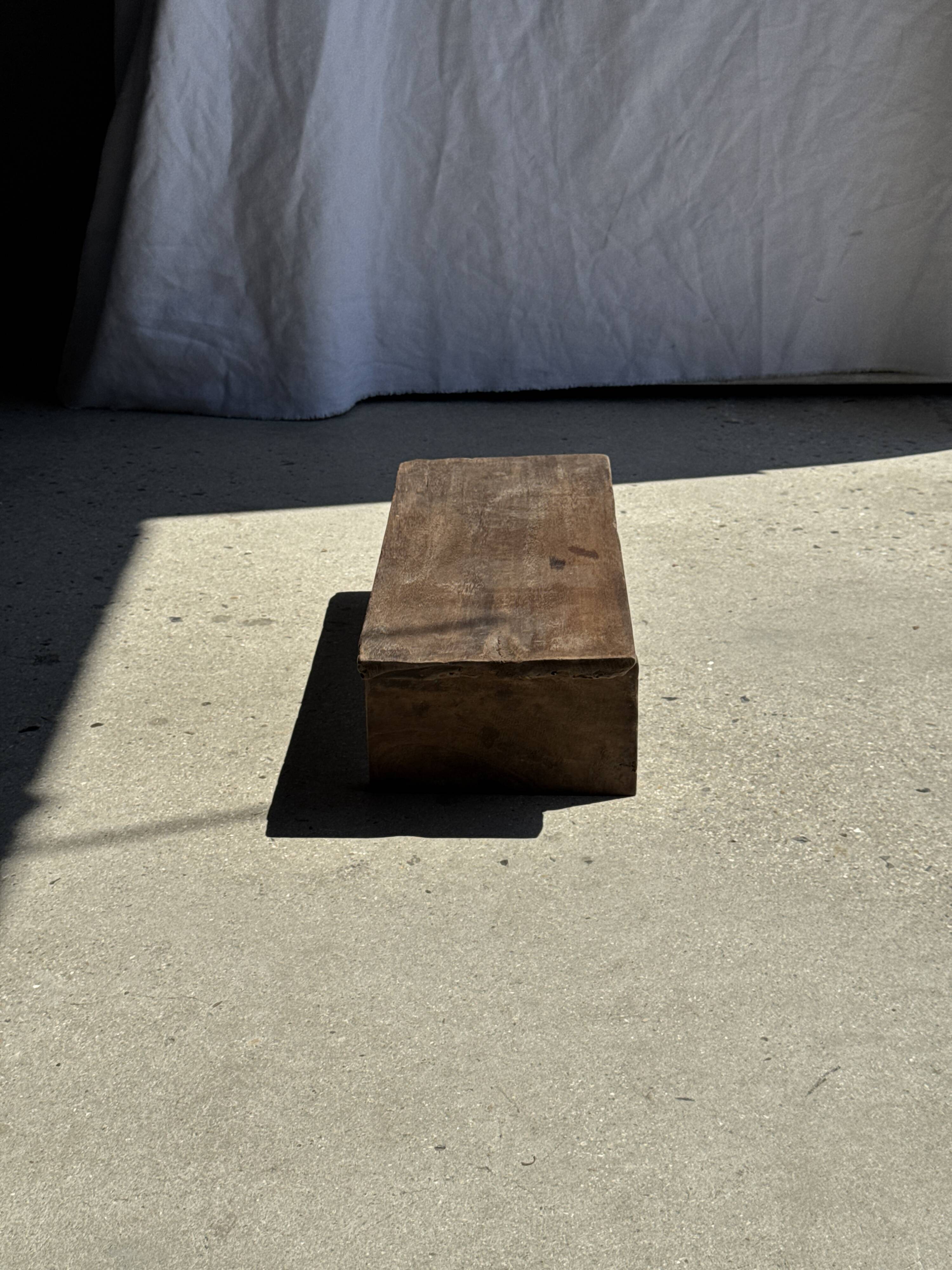 Small low bench in old teak from Indonesia H14 L50