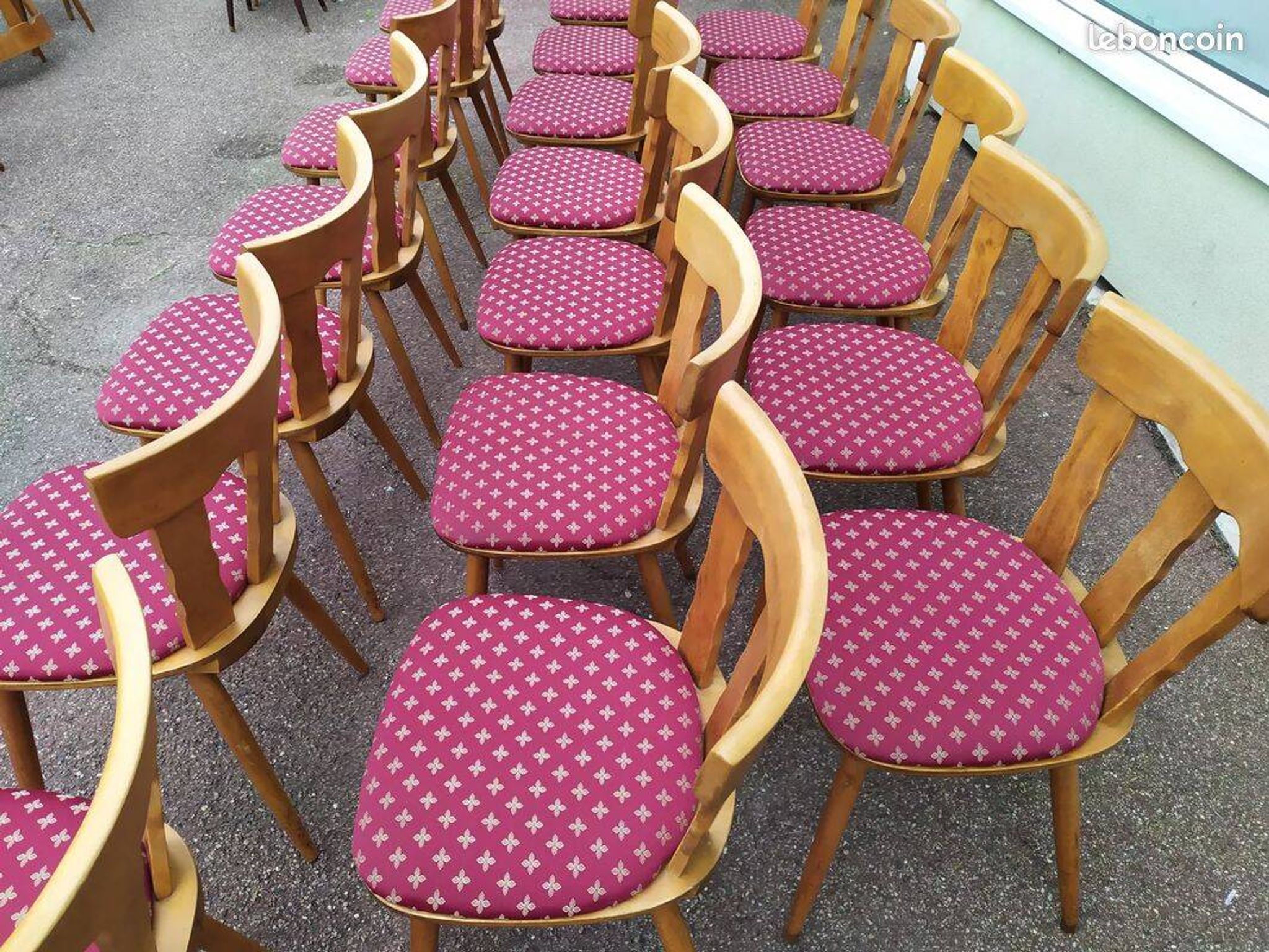 Set of 20 vintage wooden bistro chairs with cushions, year 7