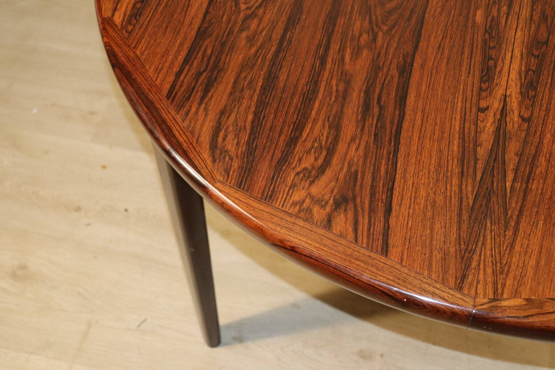 Table de repas extensible scandinave VV Mobler en palissandre, 1960