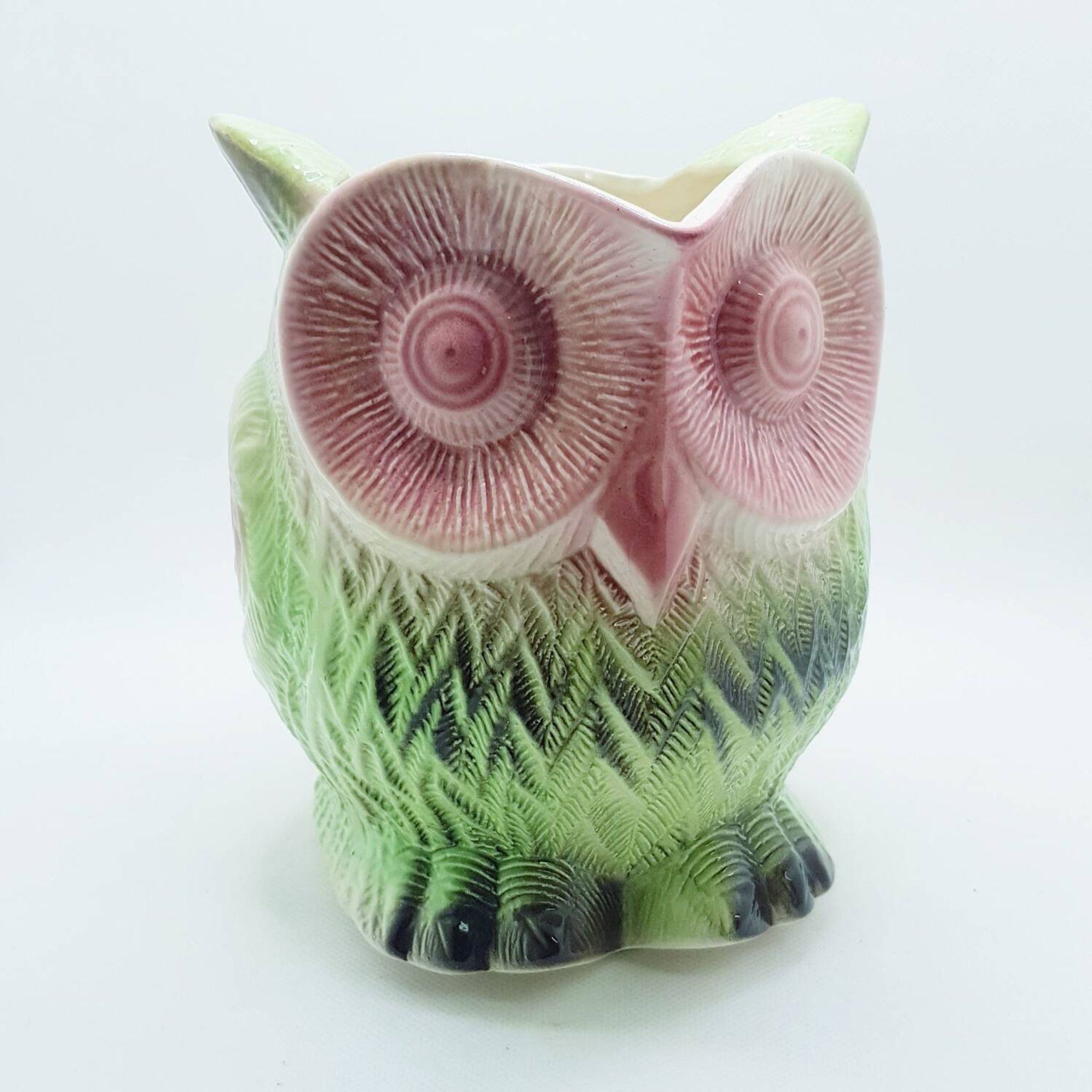 Grand pichet hibou en barbotine