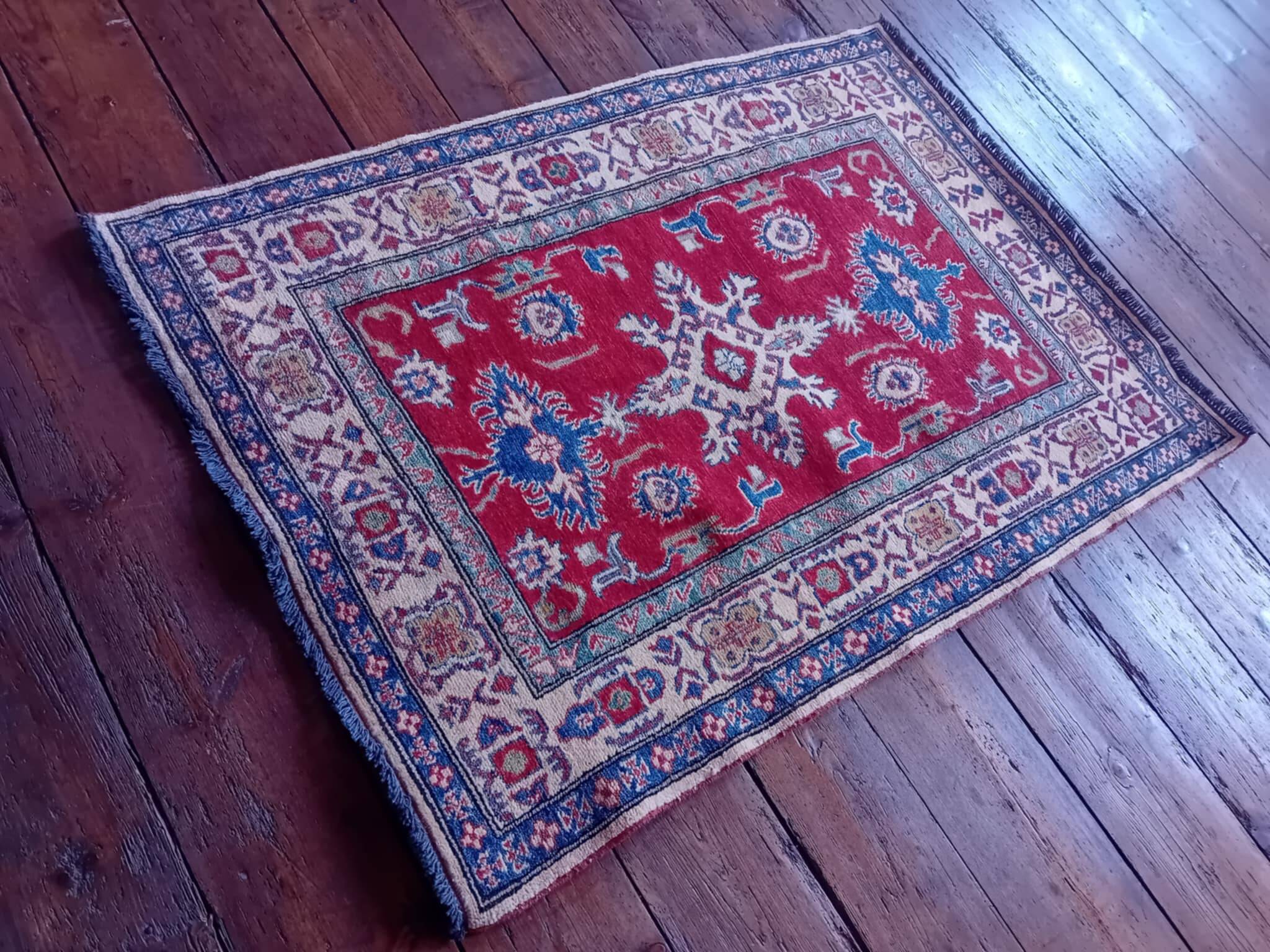 Handmade Pakistani Kazak Rug 149x107cm