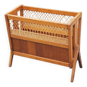 Vintage magazine rack from the 50s in oak and rattan