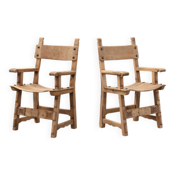 Paire de fauteuils en bois sculpté de style brutaliste, Espagne, 20e siècle