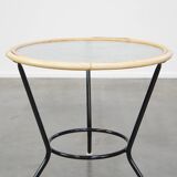 Table d'appoint/table basse ronde vintage en rotin avec plateau en verre nuageux