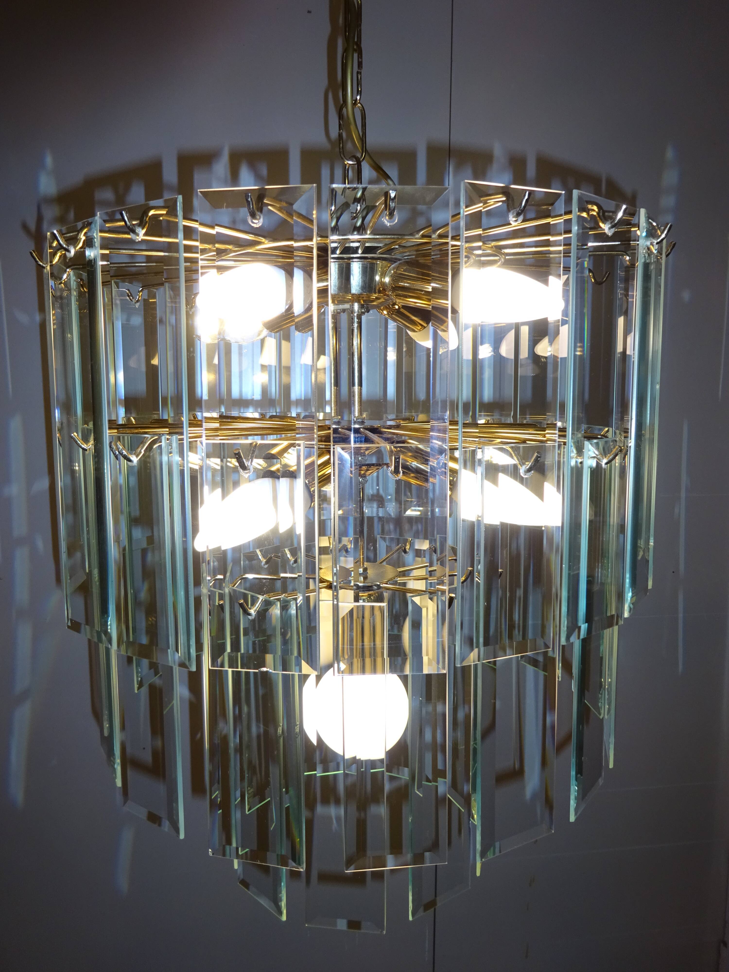 Large chandelier, 46 hanging beveled glass plates