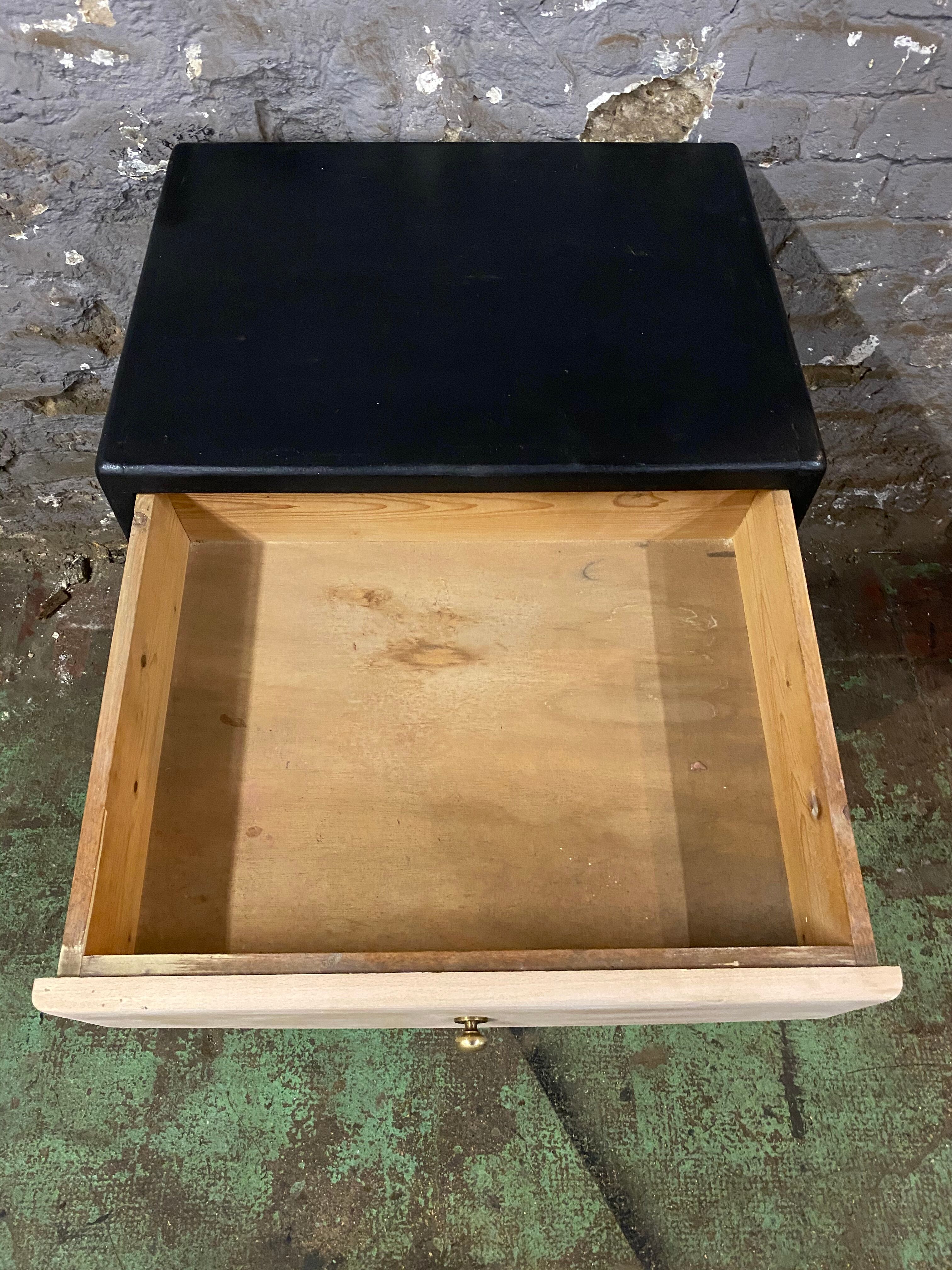 Vintage vintage dresser