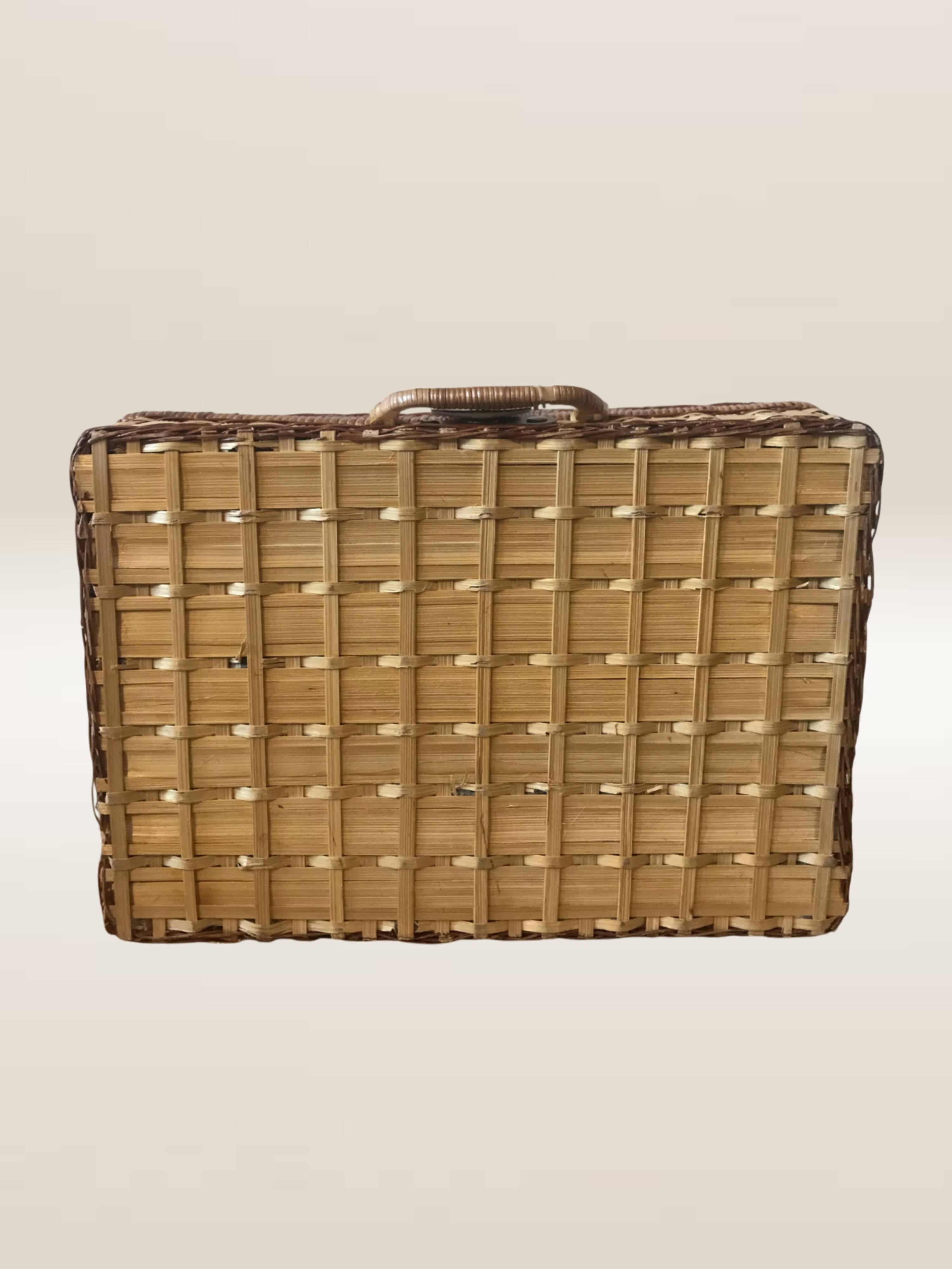 Wicker basket