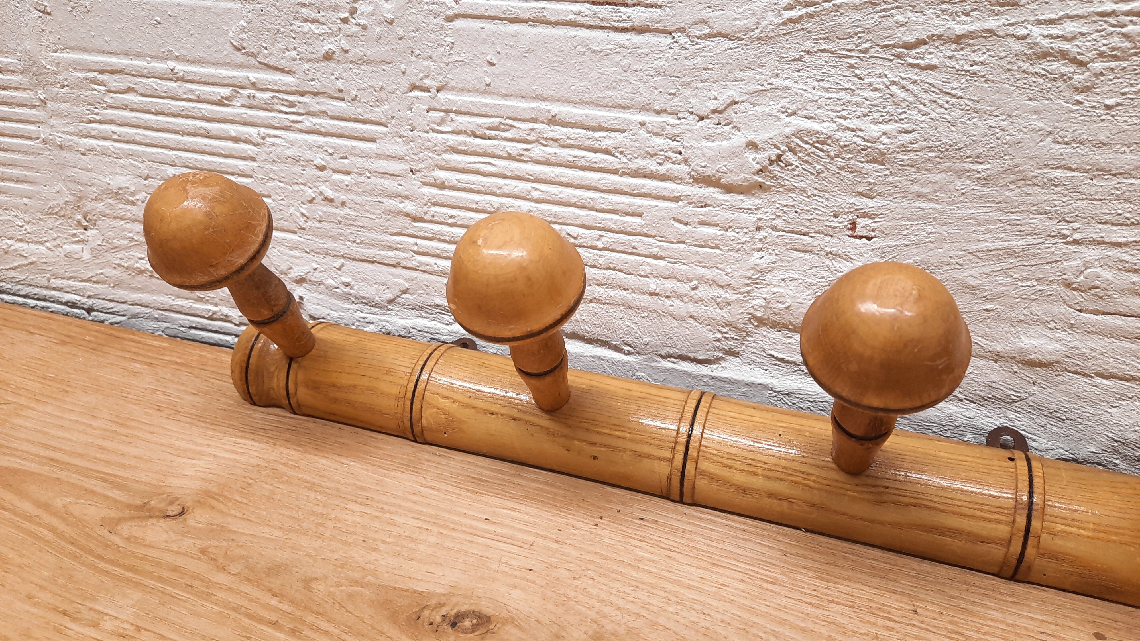 Coat holder 4 patères