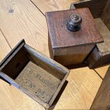 Ancien petit meuble de rangement à tiroirs