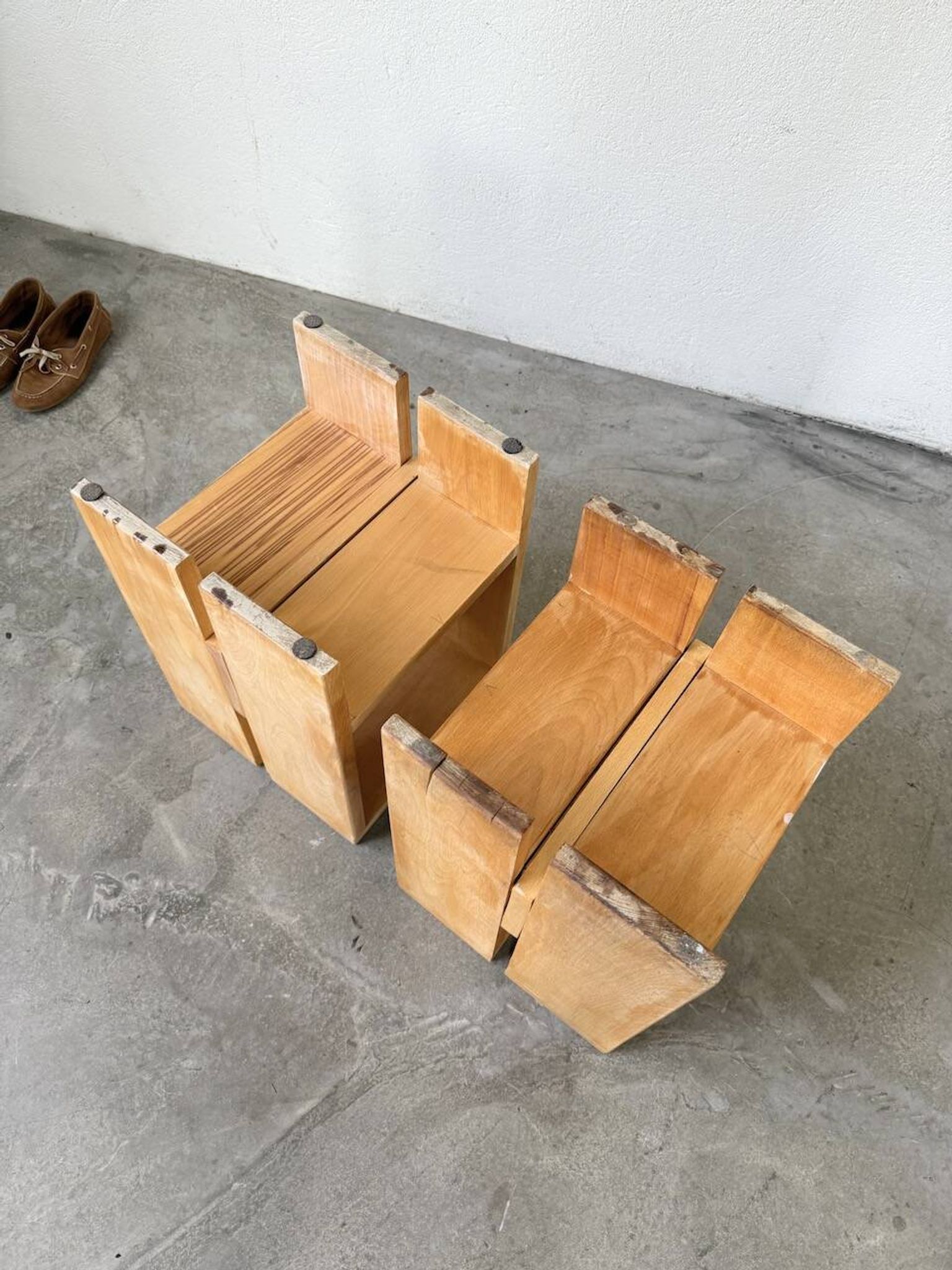 Paire tabourets ou chevets pin mobilier montagne 1950