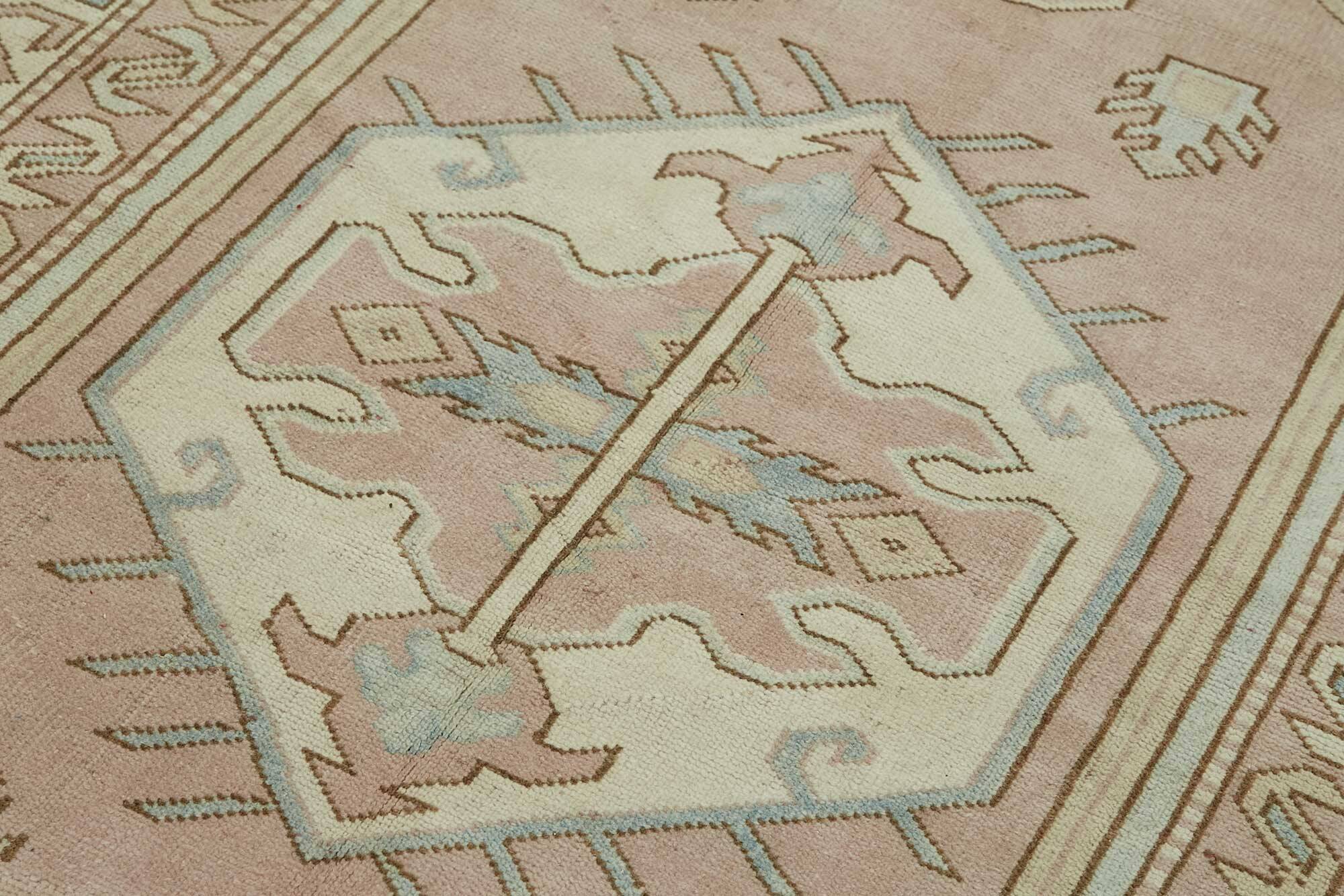 Turkish Vintage Anatolian Rug 145 cm x 233 cm