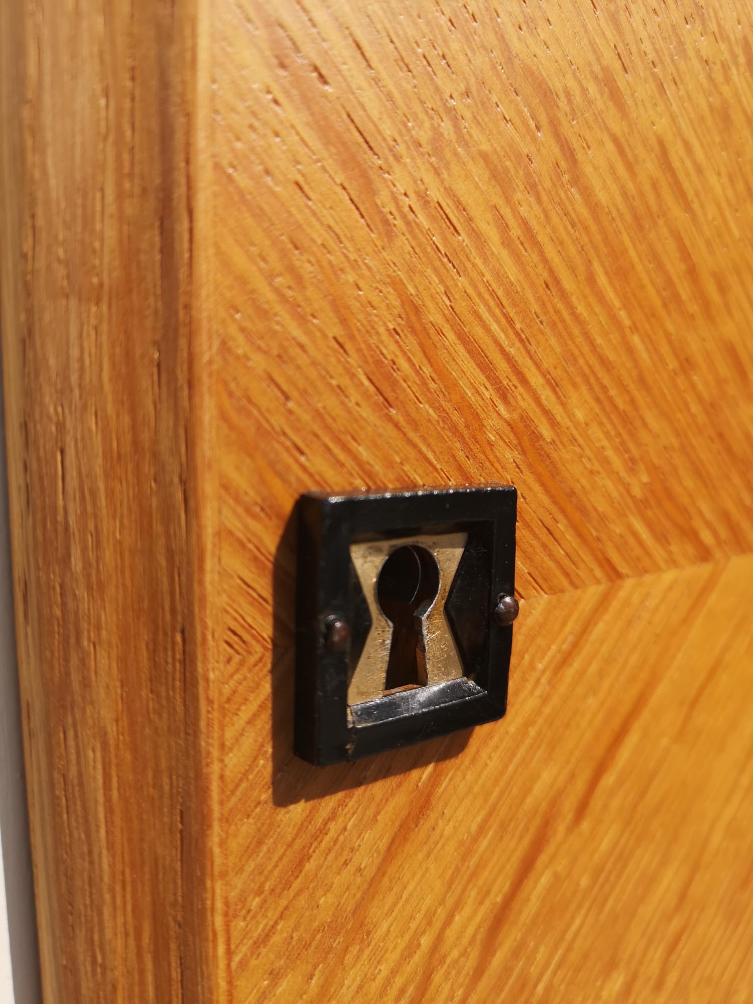 Vintage wardrobe feet compass