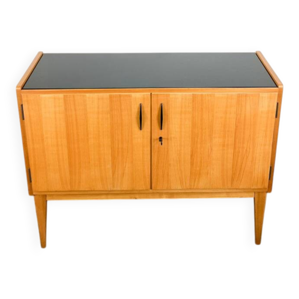 Petit buffet, WK Möbel, placage clair avec plateau en verre noir, années 50