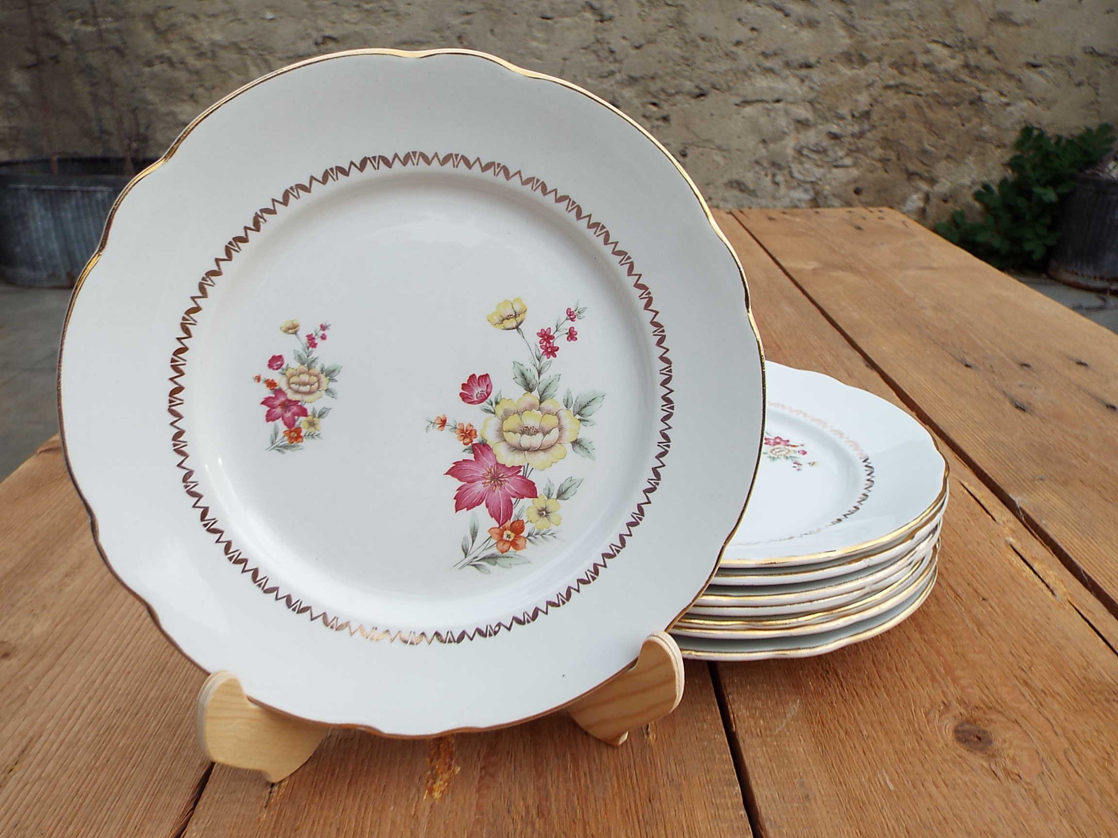 8 assiettes plates KG Lunéville