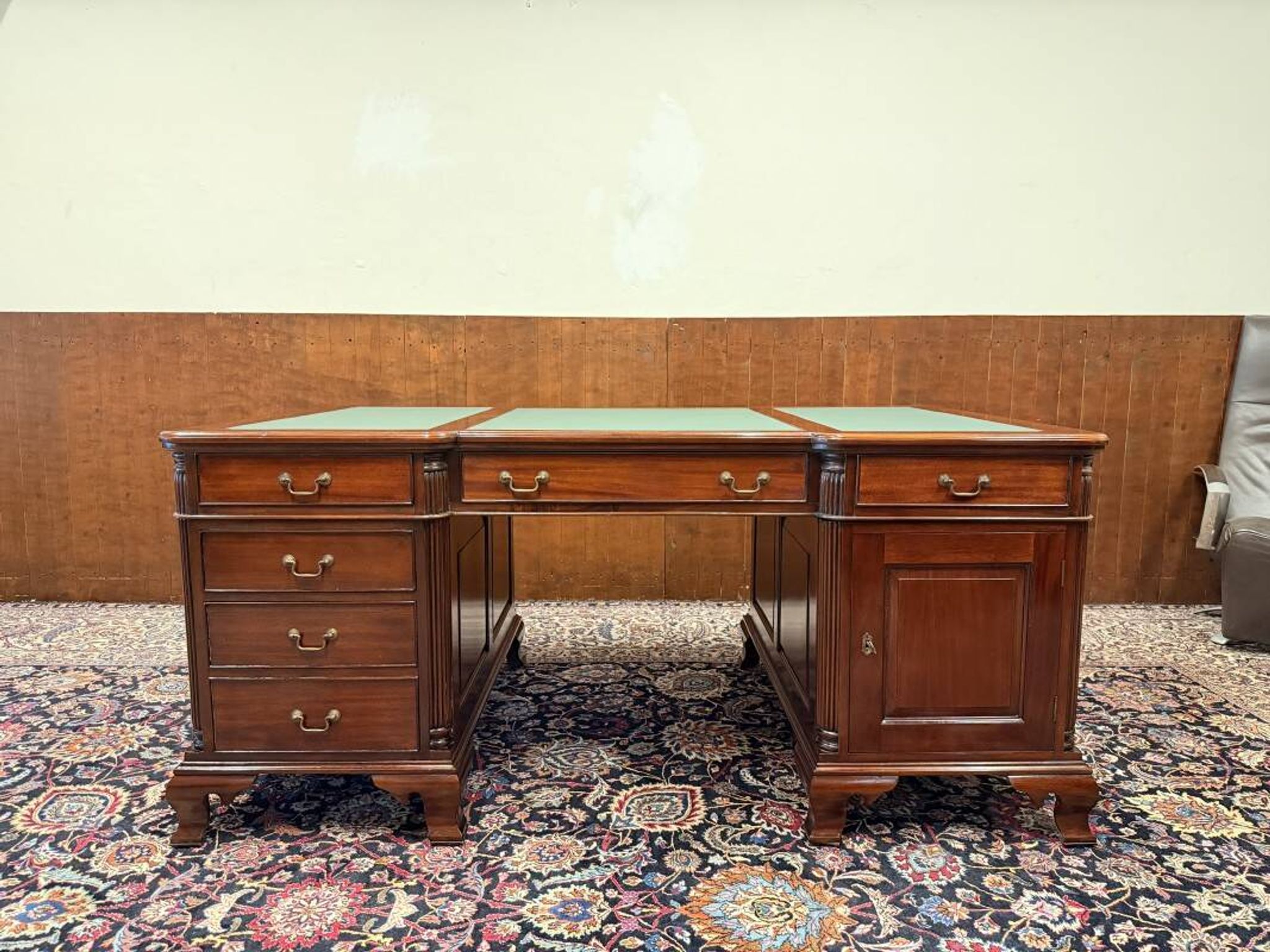 Classic English desk with green leather