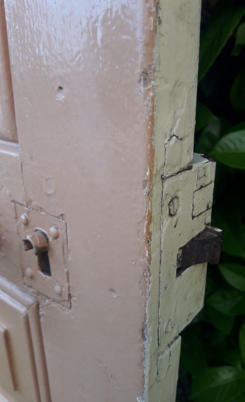 Communication door 199,2x82,8cm old molded