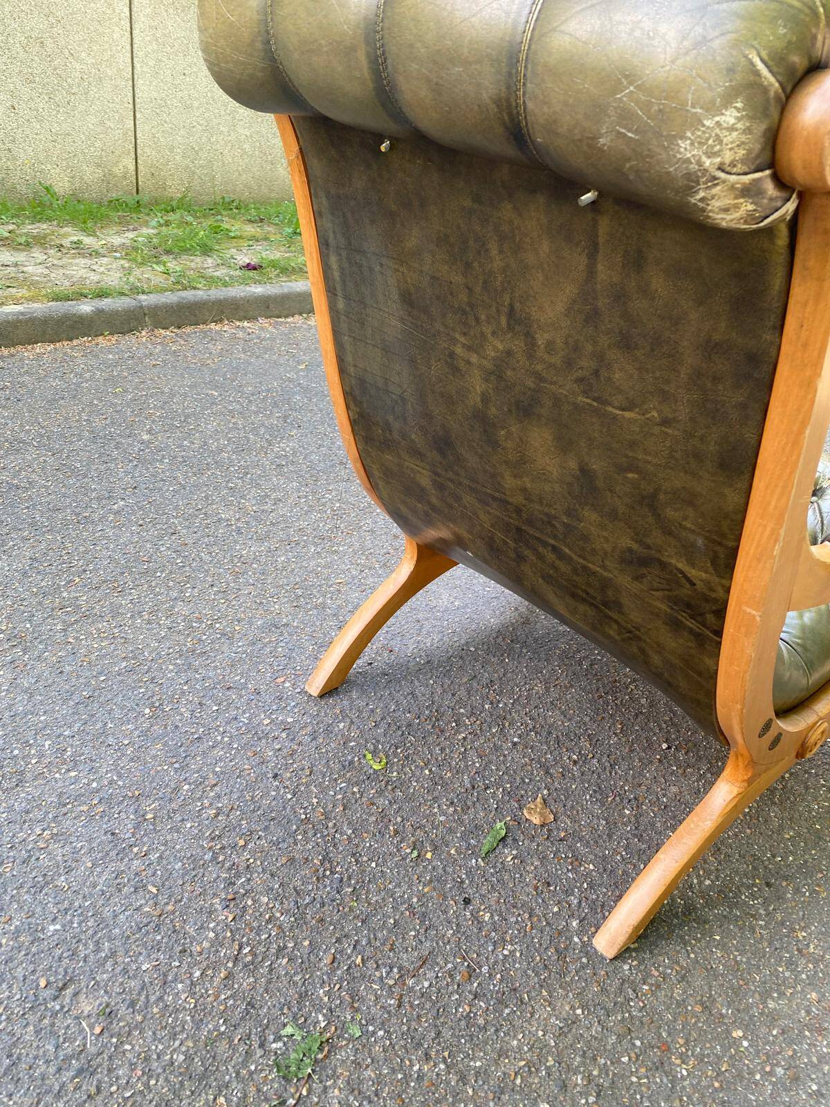 English Chesterfield olive green relax armchair