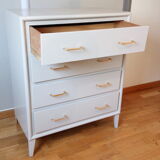 Vintage chest of drawers