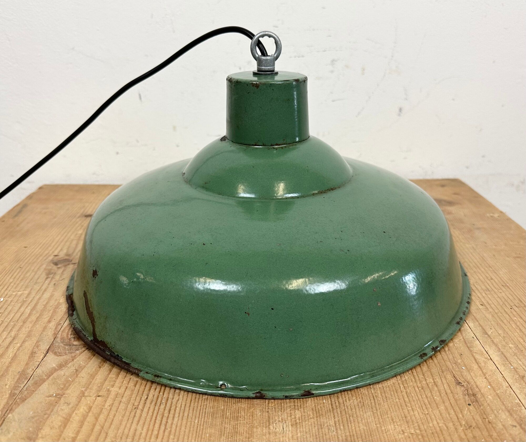 Industrial french green enamel factory lamp, 1960s