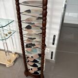 Turned wooden display stand, late 19th - early 20th century.