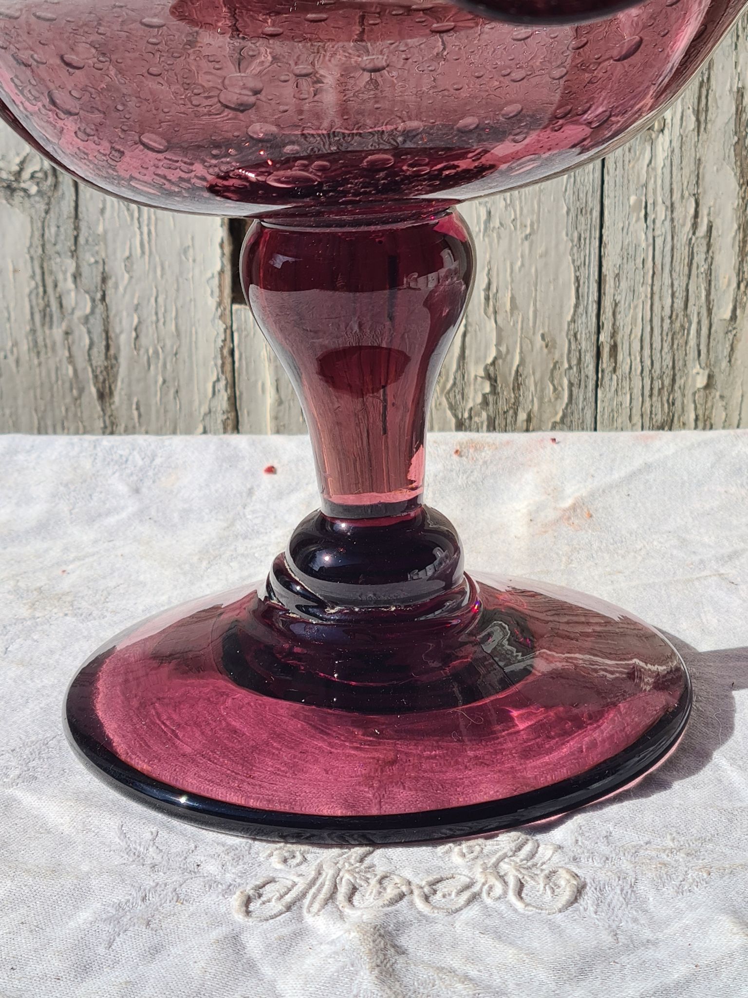 Fruit cup, amethyst bubbled glass compotier