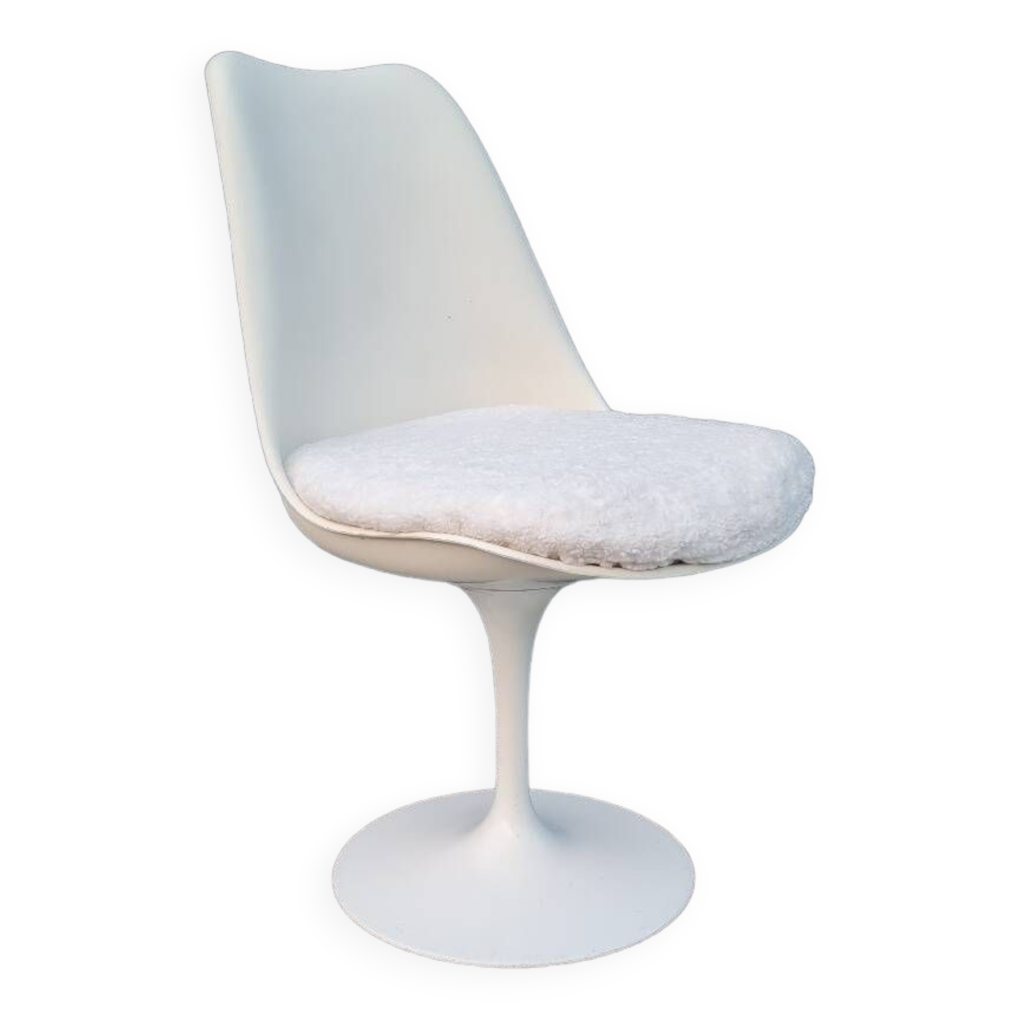 Tulip chair by Eero Saarinen, for Knoll