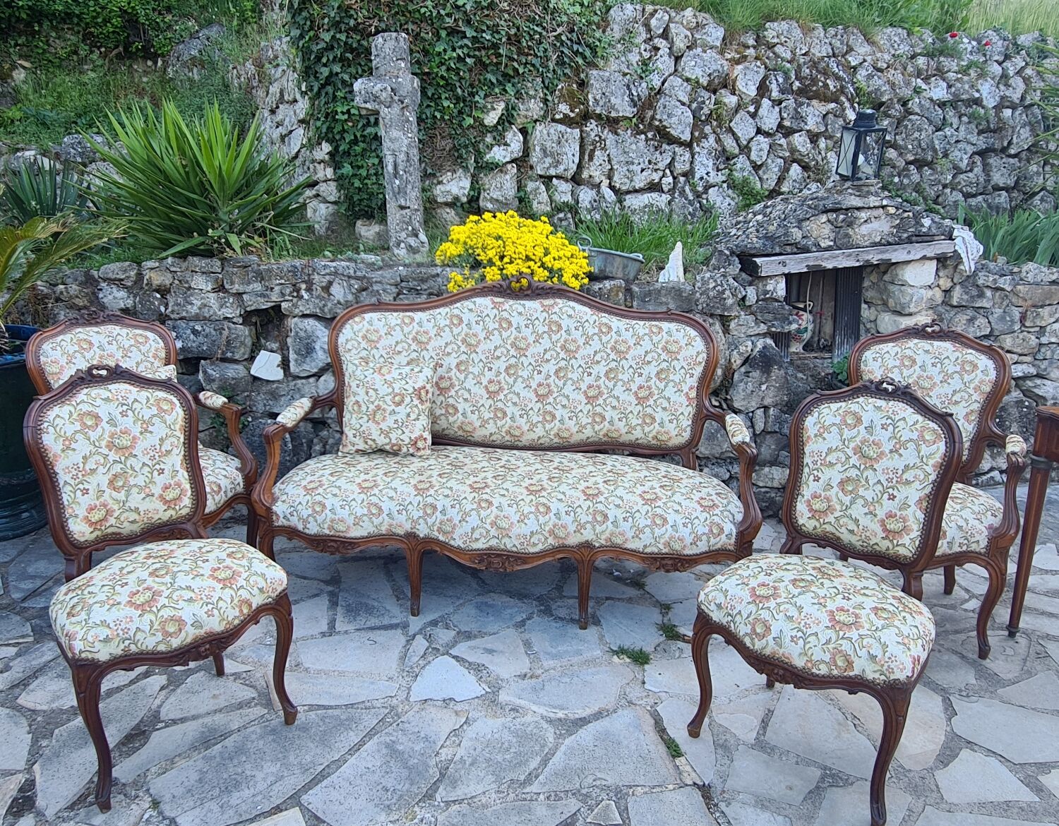 Louis XV style living room furniture