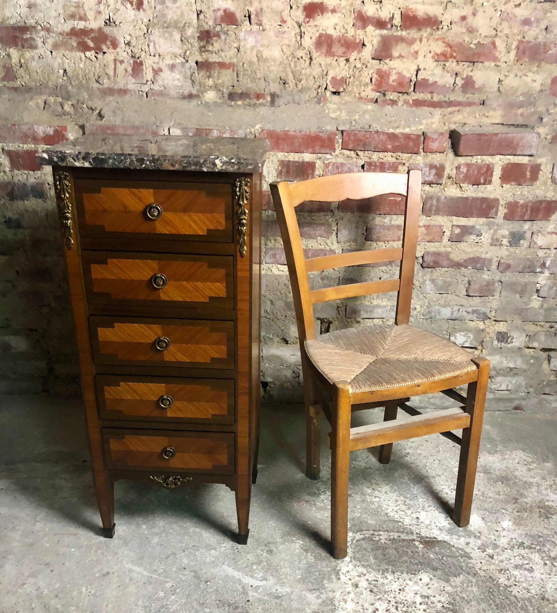 Chiffonnier / small furniture style Louis XVI marquetry on marble and bronze