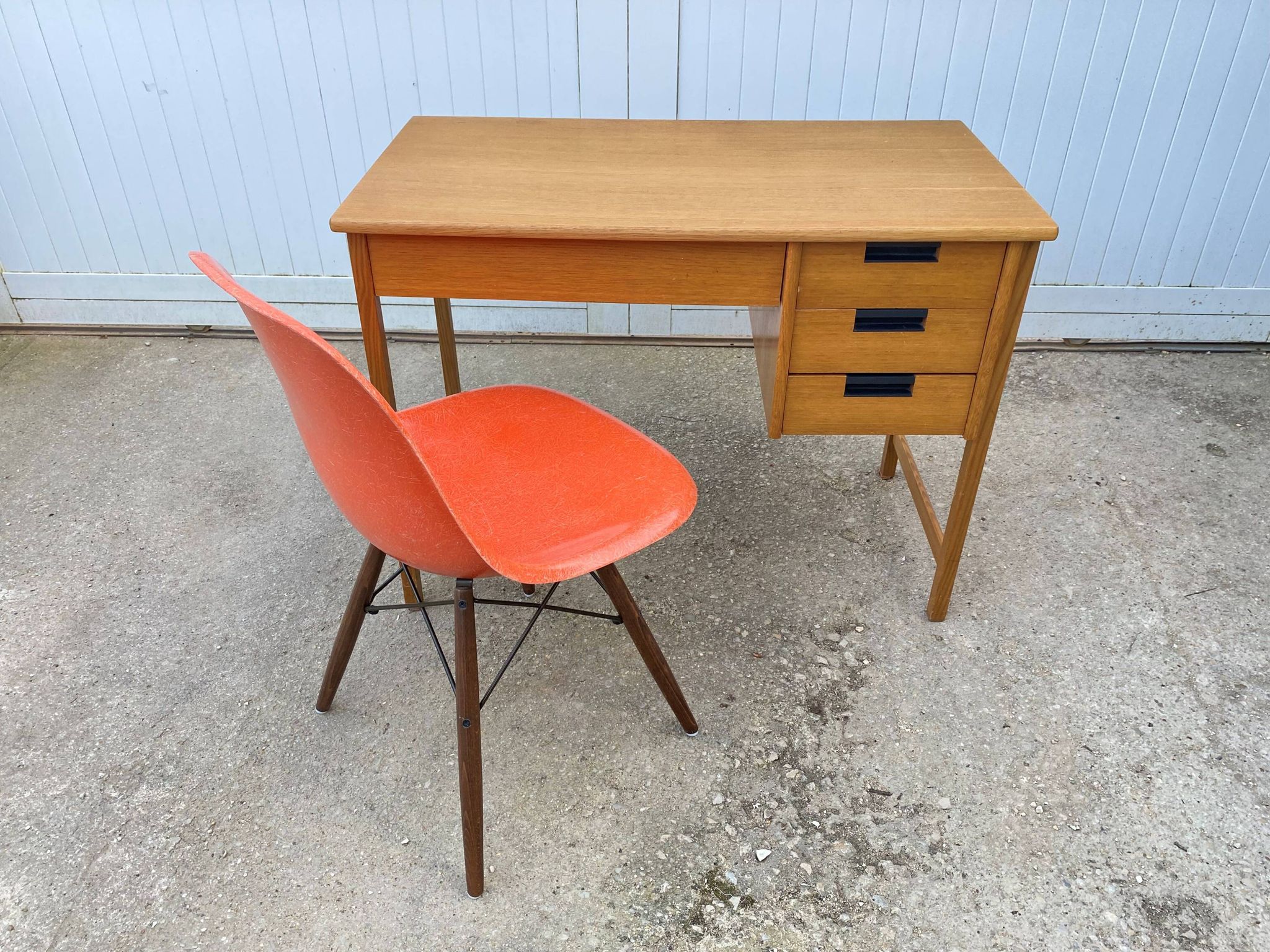 Scandinavian desk in light teak wood with 3 + 1 drawers, vintage from the 60s