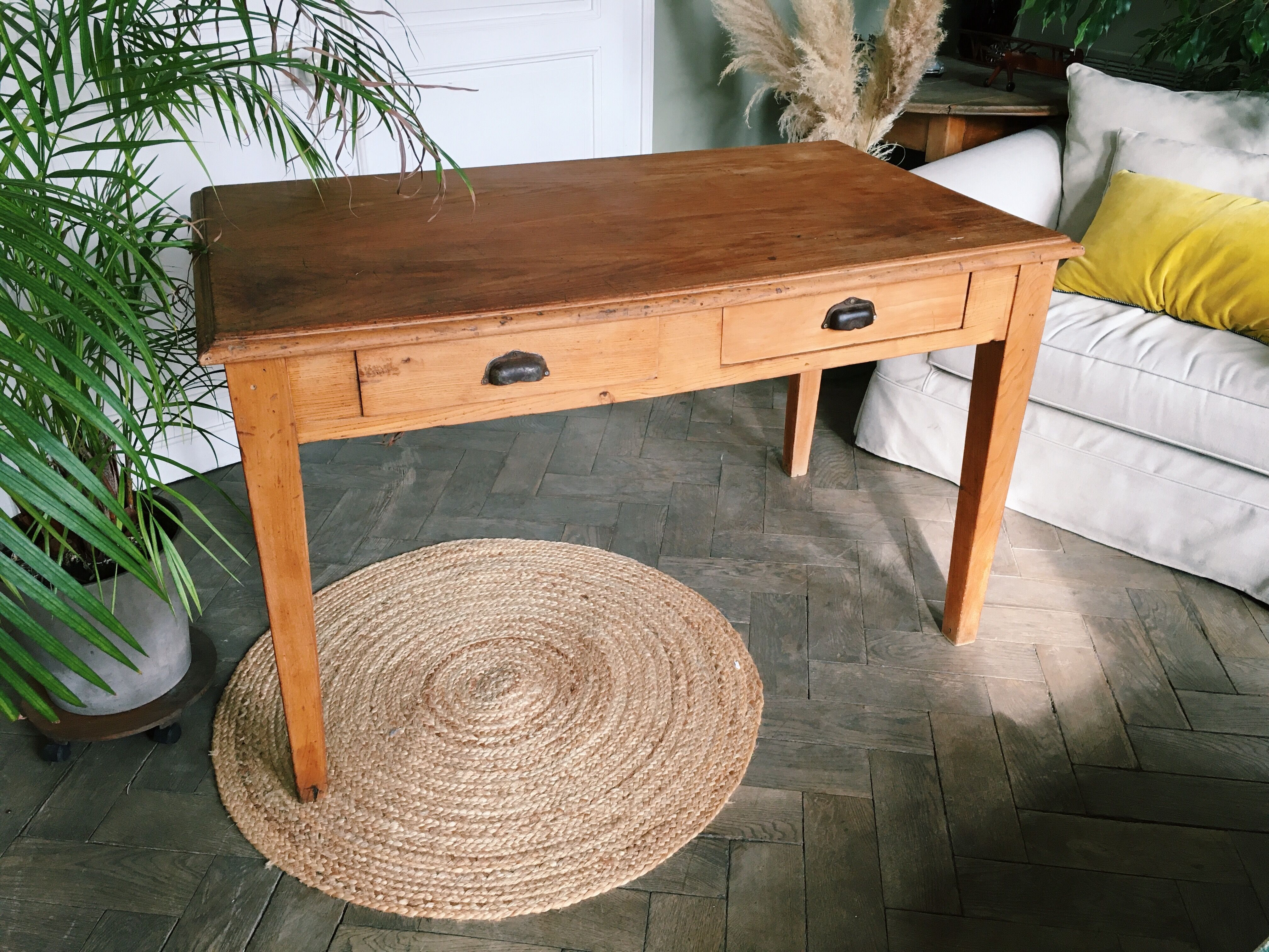 Farm table 2 drawers