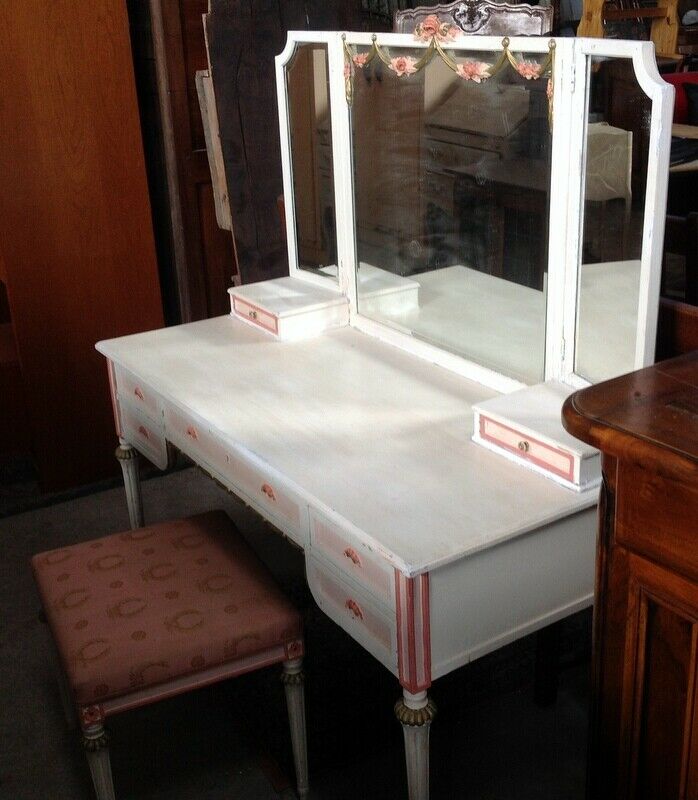 Old dressing table 1900 mirror 3 shutters