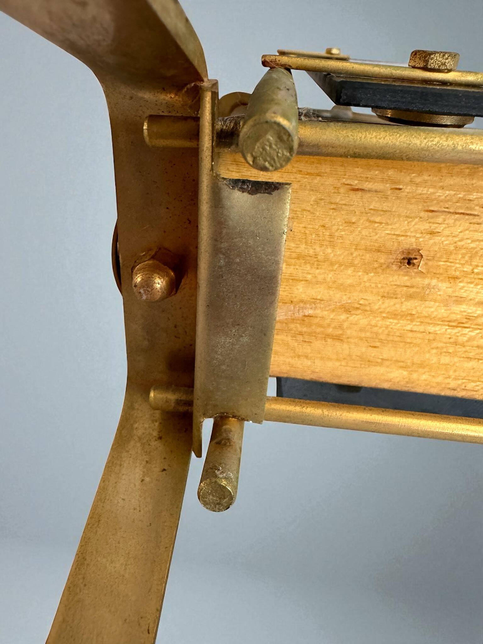 Magazine rack in brass and smoked glass, Maison Jansen style, 1950s