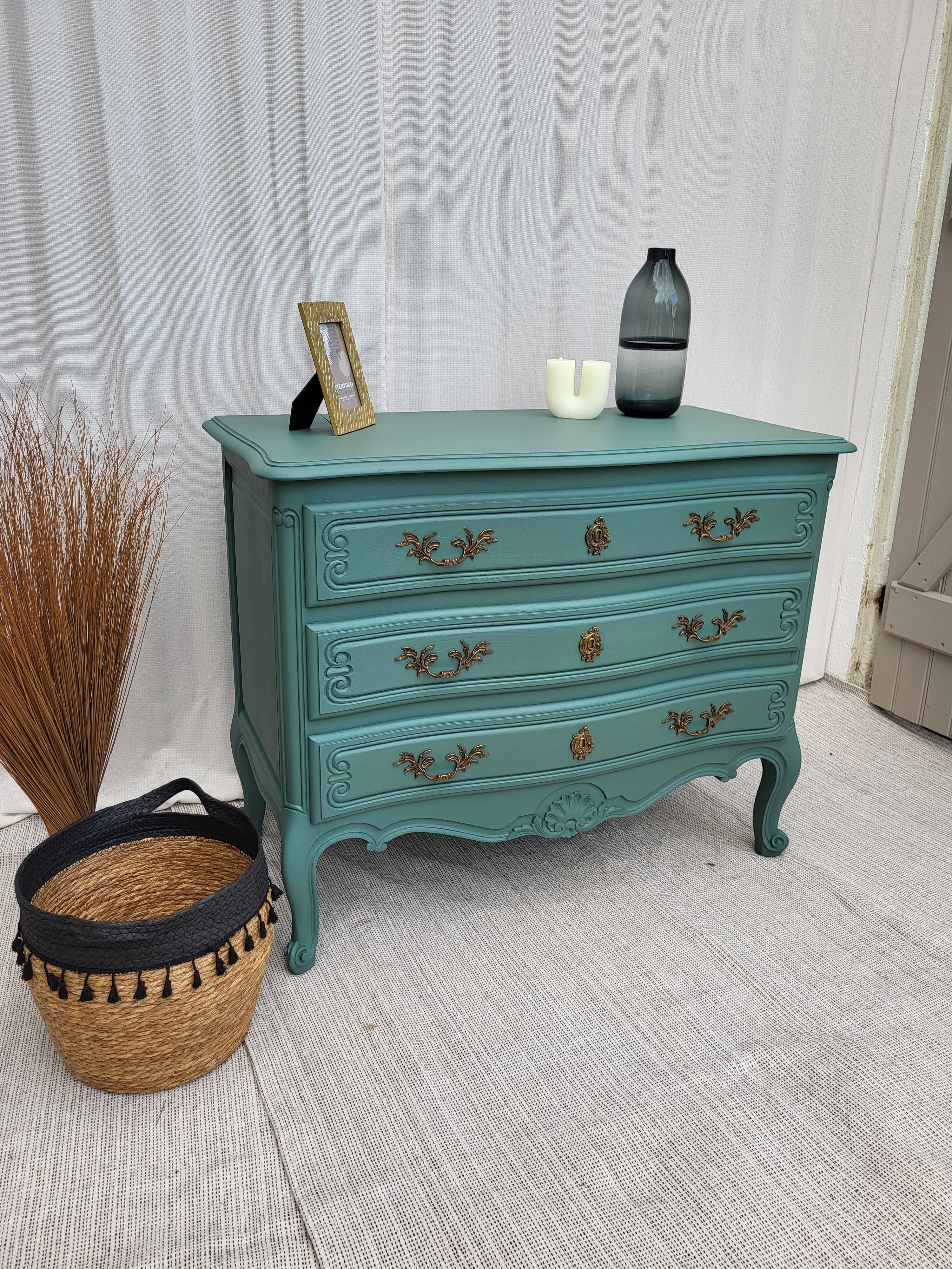 Louis XV chest of drawers