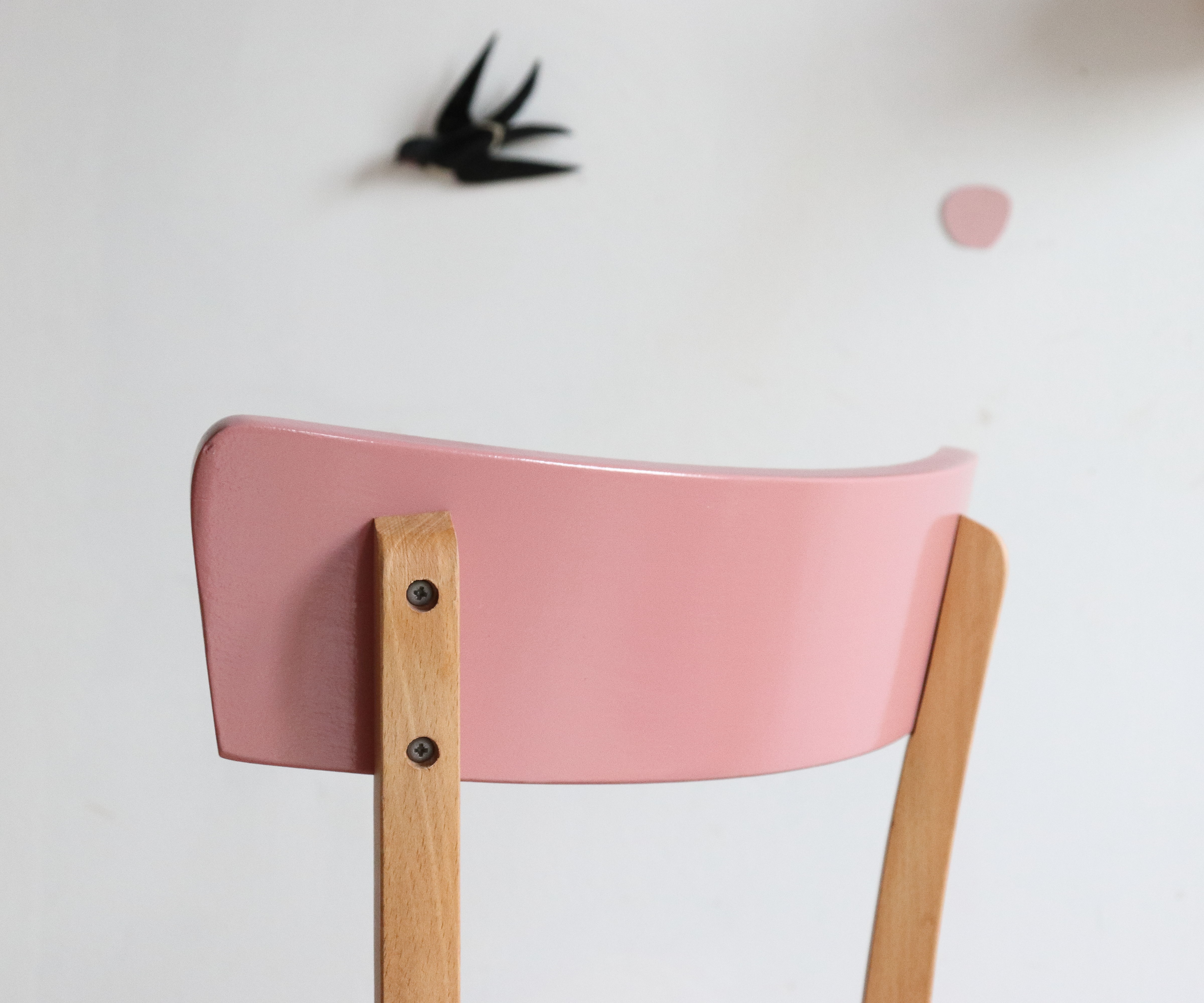 Vintage wooden bistro chair revisited