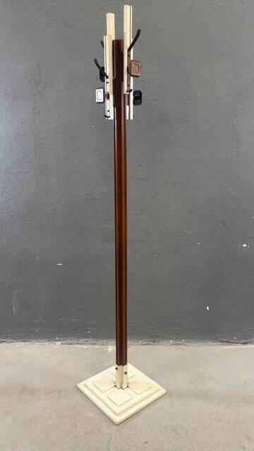 Porte-manteau en bois et acier inoxydable des années 1960 par Carlo De Carli pour FIARM.